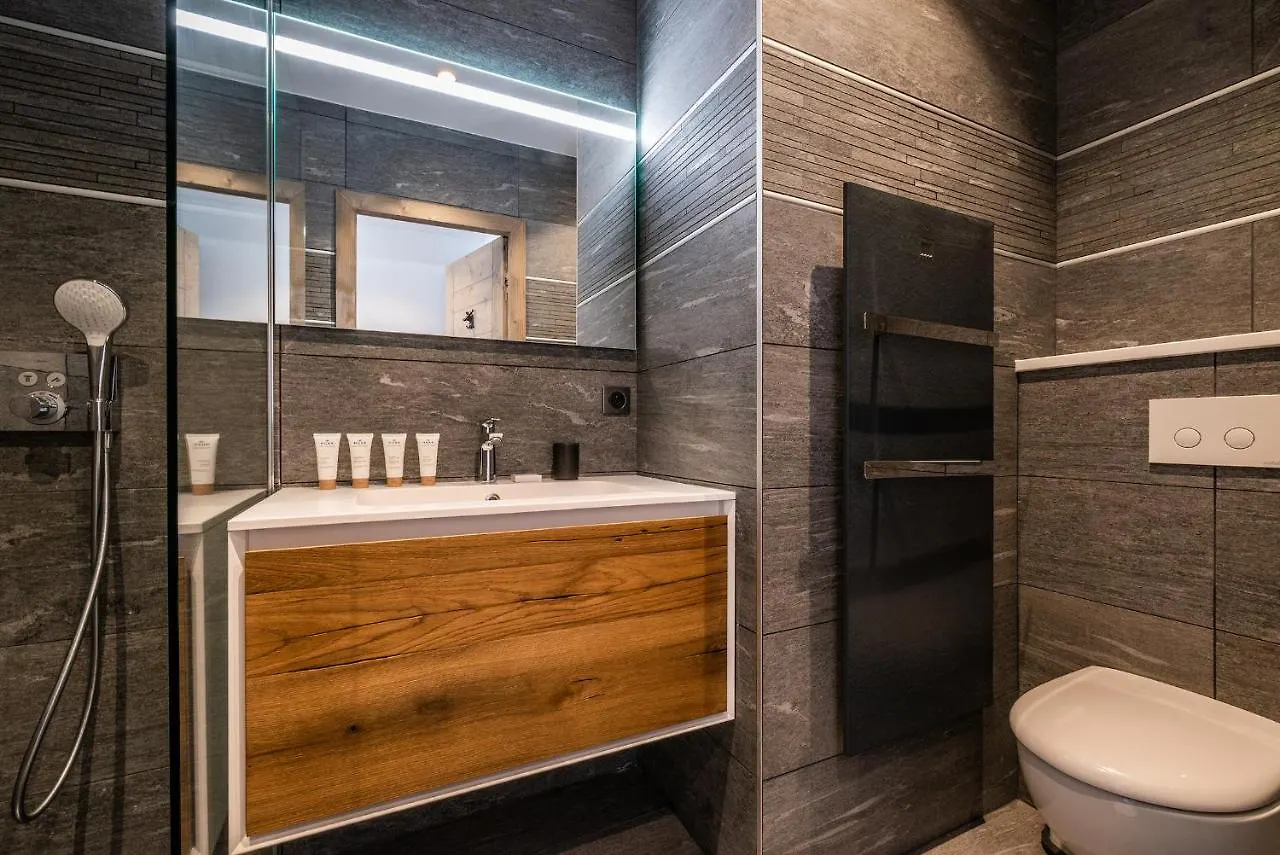 Ozigo Penthouse Les Gets - By Emerald Stay דירה